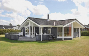 Nice Home In Væggerløse With Sauna